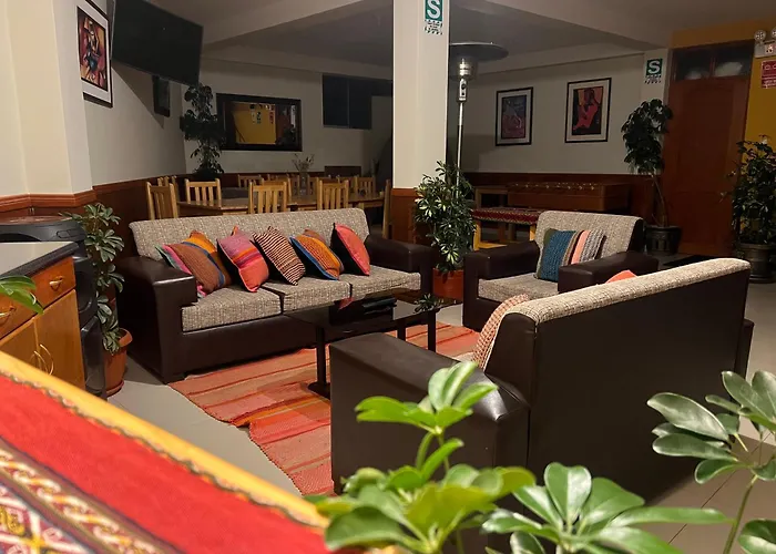 Chinchero Boutique & Tours 3*