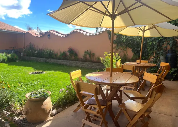 Chinchero Boutique & Tours